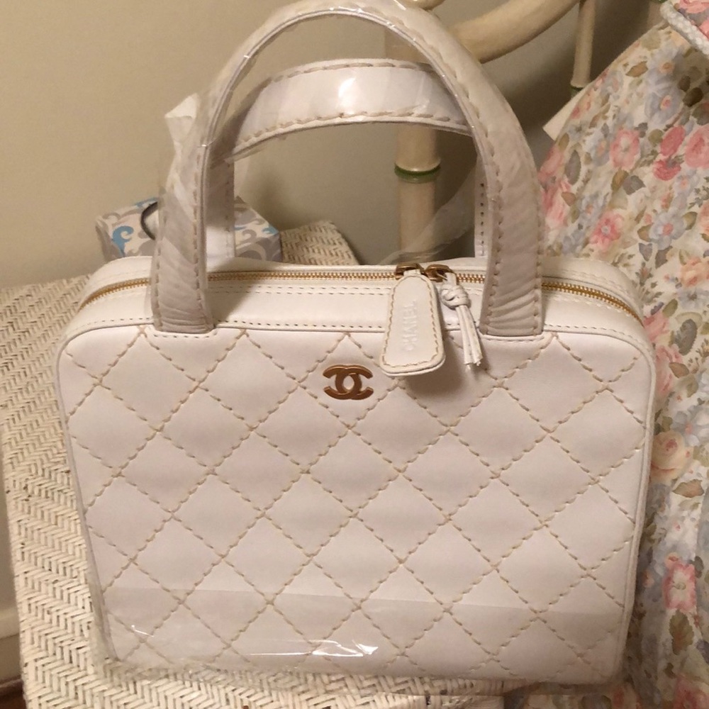 Chanel Wild Stitch Tote Bag Quilted leather white - Picture 2 of 8